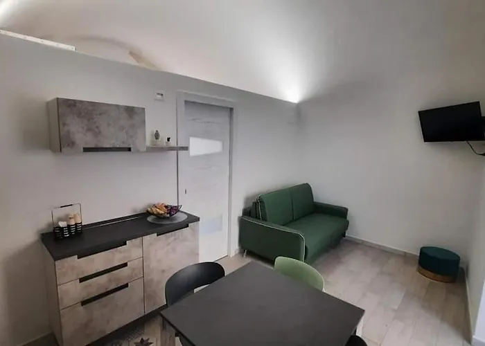 Дом отдыха Casa Malu 17 Cin I T 0 7 1 0 3 3 B 4 0 0 0 8 8 3 3 2